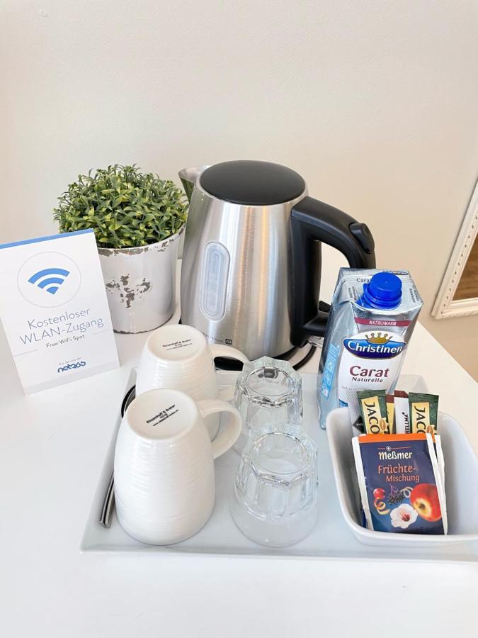 Barcelona Bed & Breakfast ดุสเซลดอร์ฟ ภายนอก รูปภาพ