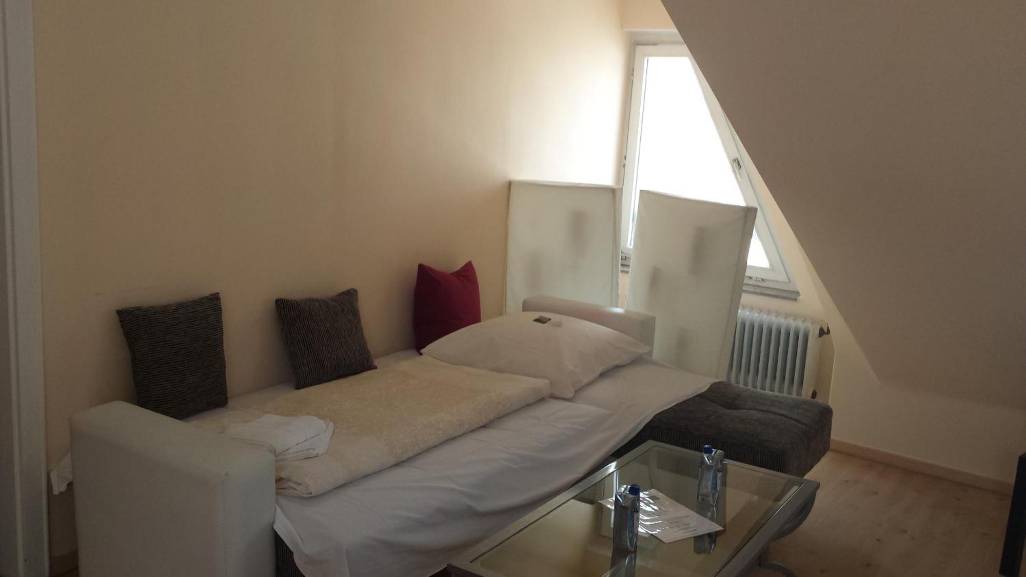 Barcelona Bed & Breakfast ดุสเซลดอร์ฟ ห้อง รูปภาพ