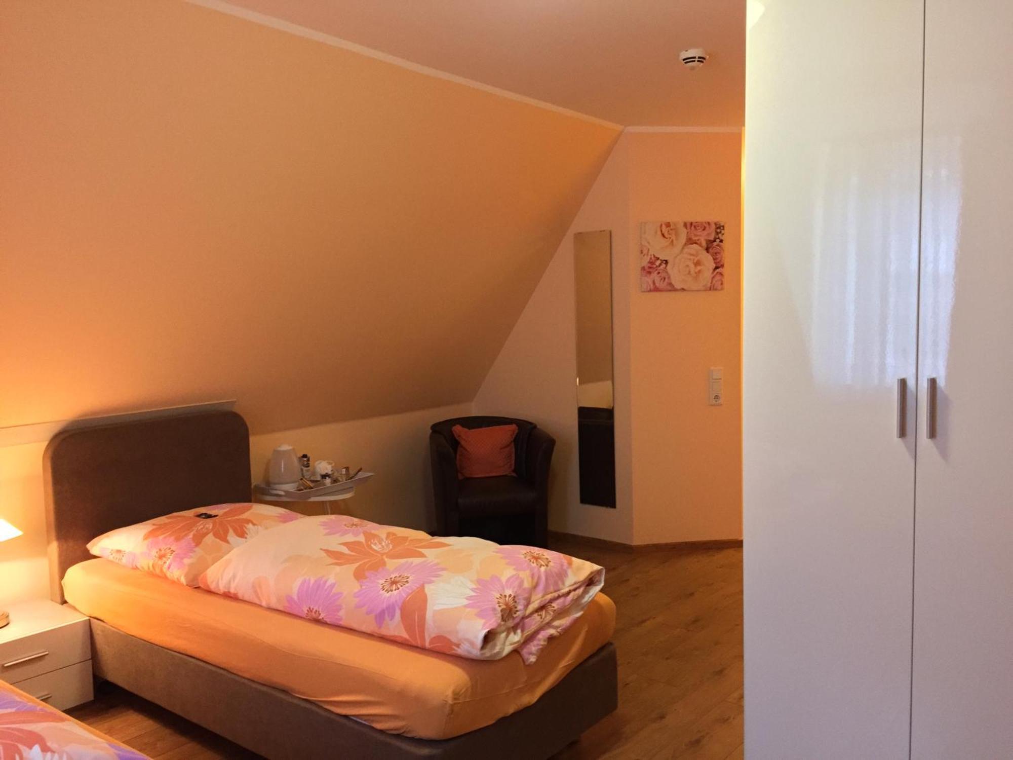 Barcelona Bed & Breakfast ดุสเซลดอร์ฟ ห้อง รูปภาพ