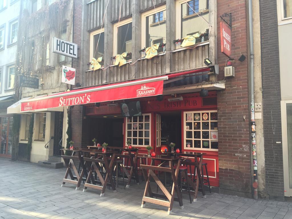 Barcelona Bed & Breakfast ดุสเซลดอร์ฟ ภายนอก รูปภาพ