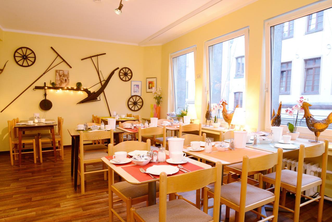 Barcelona Bed & Breakfast ดุสเซลดอร์ฟ ภายนอก รูปภาพ