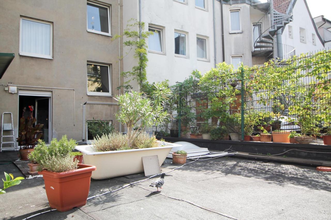 Barcelona Bed & Breakfast ดุสเซลดอร์ฟ ภายนอก รูปภาพ